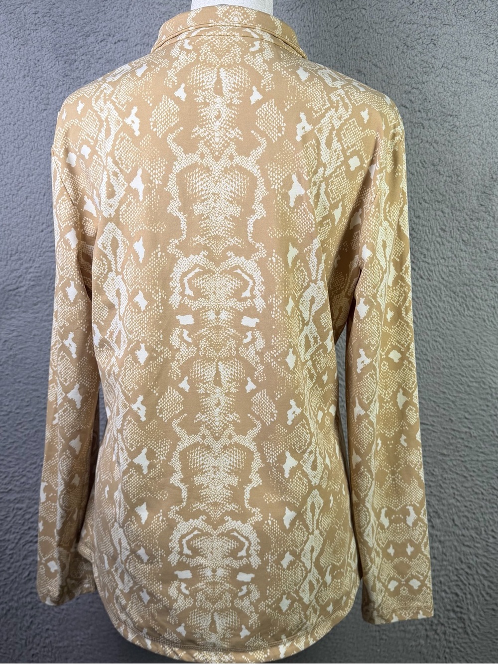 J Mclaughlin Top Womens Large Tan Quarter Zip Animal Print Catalina Cloth LS - Picture 3 of 8